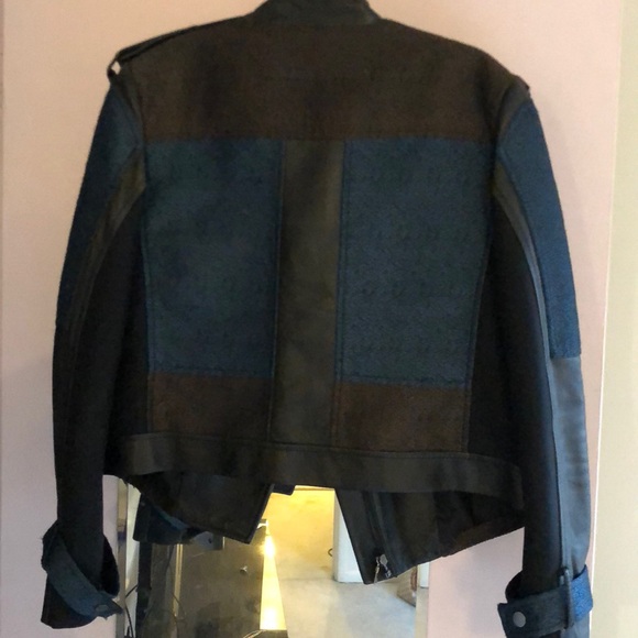 BCBGMAXAZRIA - Picture 2 of 2